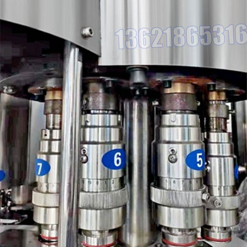 液體灌裝機(jī),稱重灌裝機(jī),定量灌裝機(jī) 液體灌裝機(jī),稱重灌裝機(jī),定量灌裝機(jī)