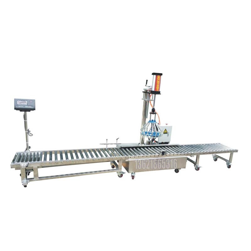 液體灌裝機(jī),稱重灌裝機(jī),定量灌裝機(jī) 液體灌裝機(jī),稱重灌裝機(jī),定量灌裝機(jī)