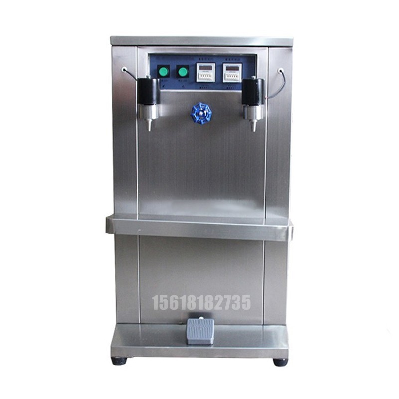 液體灌裝機(jī),稱重灌裝機(jī),定量灌裝機(jī) 液體灌裝機(jī),稱重灌裝機(jī),定量灌裝機(jī)