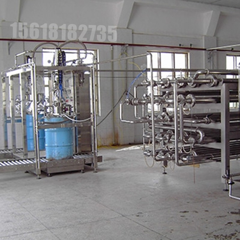 液體灌裝機(jī),稱重灌裝機(jī),定量灌裝機(jī) 液體灌裝機(jī),稱重灌裝機(jī),定量灌裝機(jī)